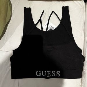 Top de sport court neuf Guess